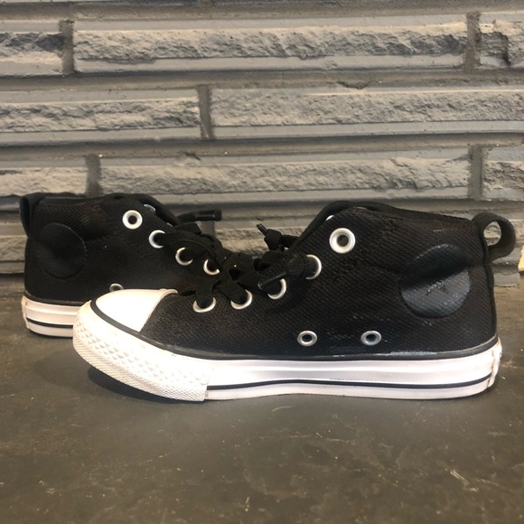 boys black converse shoes